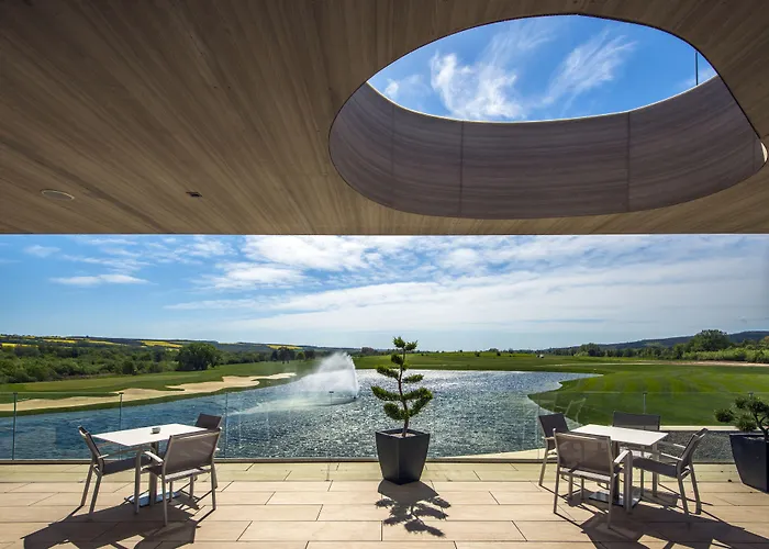 Zala Springs Health & Golf ホテル Zalacsány
